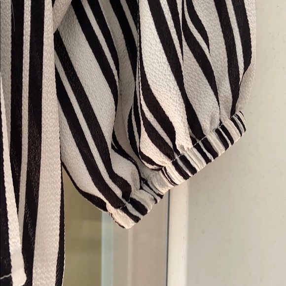 Forever 21 over the shoulder blouse Sz 2X plus size top shirt - Picture 4 of 4